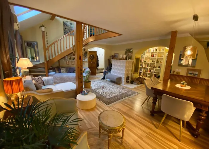 Unique Apartma In The Center דירה לובליאנה